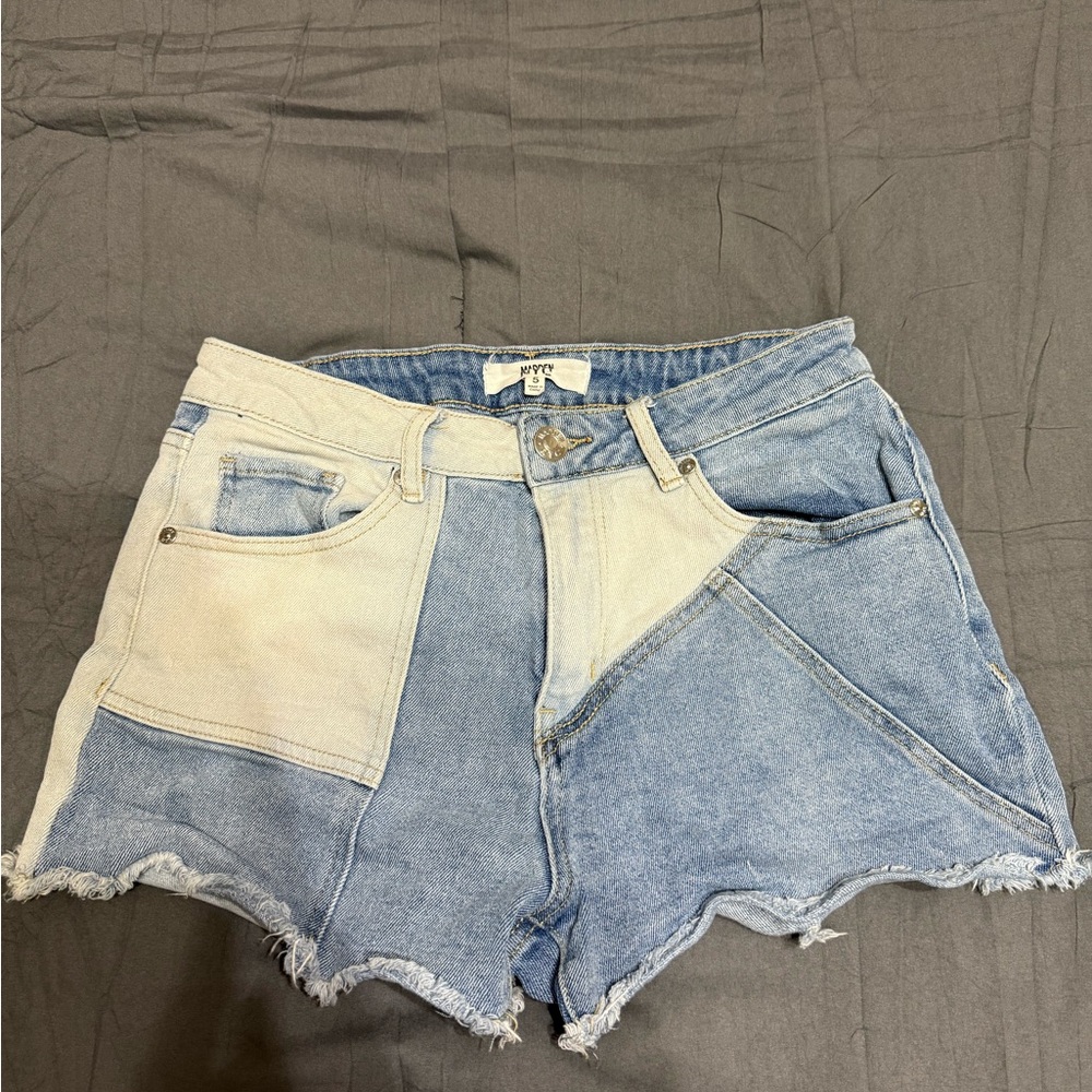 Stylish Two-Tone Denim Jean Shorts